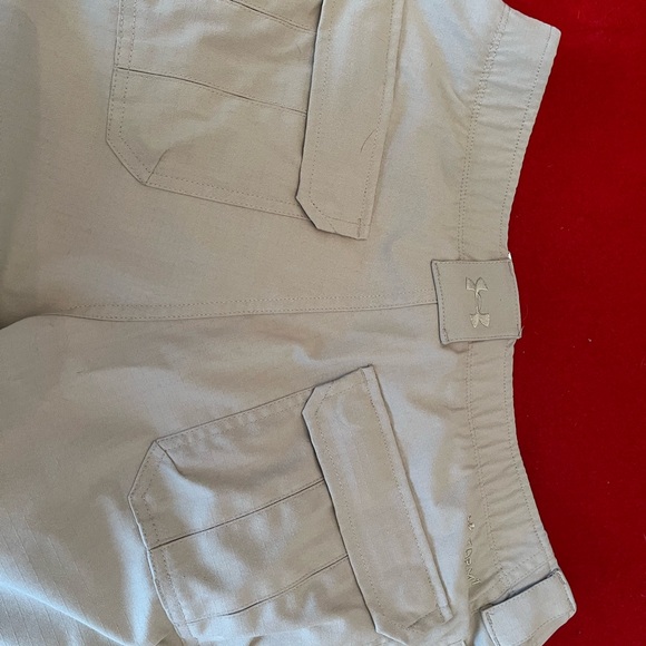 Men's Beige Cargo Pants - Picture 4 of 4